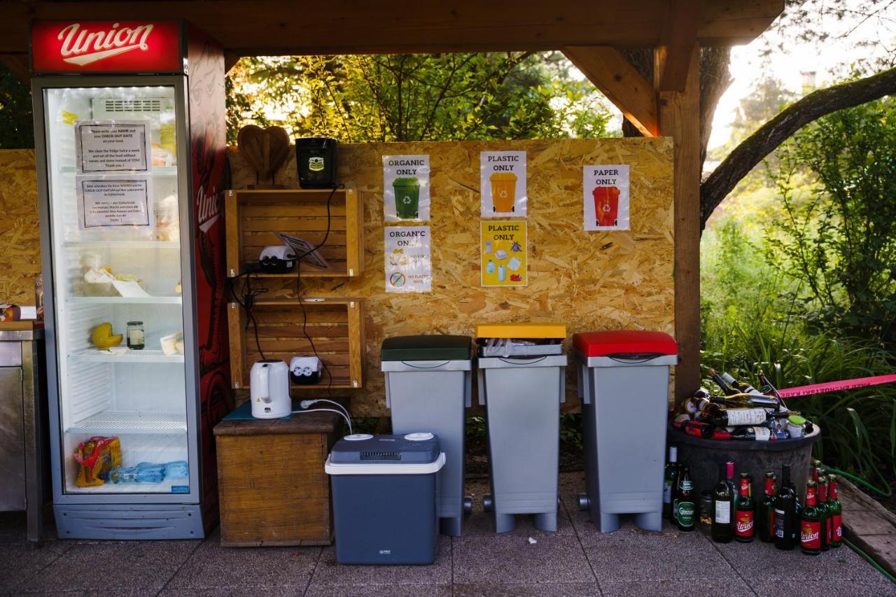 Hotel Camping @ Nogometni Golf Laibach Exterior foto